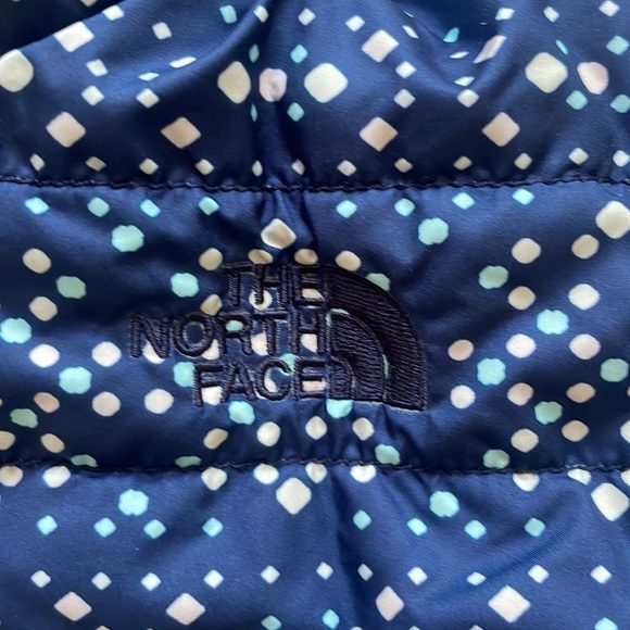 EUC North Face Mossbud swirl hooded jacket reversible navy to cream fur - Picture 4 of 15